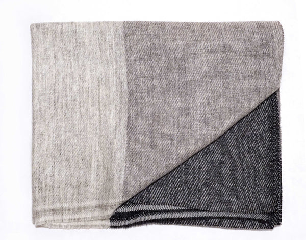 Black grey and off white refined cashmere scarf. Men’s scarf  - Marie-Pierre Rousseau