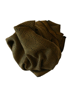 Handmade shawl made with cashmere. Unisex scarf for an urban look - Marie-Pierre Rousseau